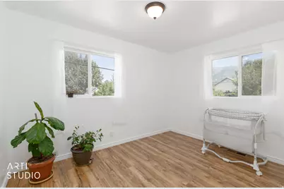 5134 S 300 W, Washington Terrace, UT 84405 - Photo 14