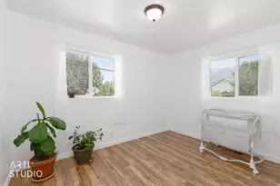 5134 S 300 W, Washington Terrace, UT 84405 - Photo 14