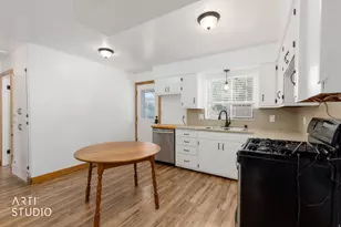 5134 S 300 W, Washington Terrace, UT 84405 - Photo 8