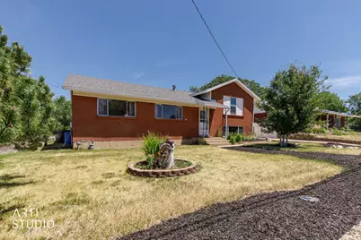 5134 S 300 W, Washington Terrace, UT 84405 - Photo 2