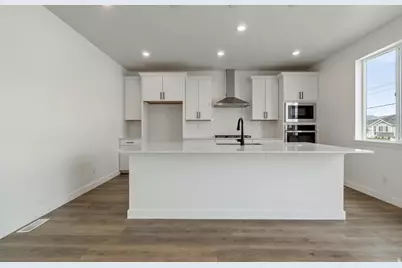 5394 N Saddle Stone Dr #515, Eagle Mountain, UT 84005 - Photo 4