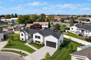 4272 W 4850 S, Roy, UT 84067 - Photo 4