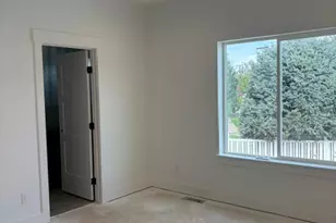 4272 W 4850 S, Roy, UT 84067 - Photo 4