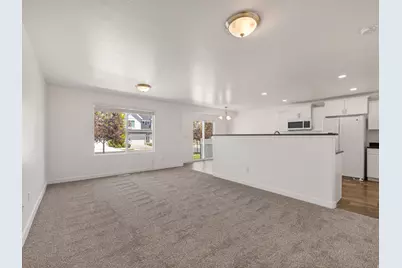 98 E Harmony Ct, Saratoga Springs, UT 84045 - Photo 6
