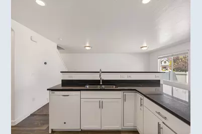 98 E Harmony Ct, Saratoga Springs, UT 84045 - Photo 14