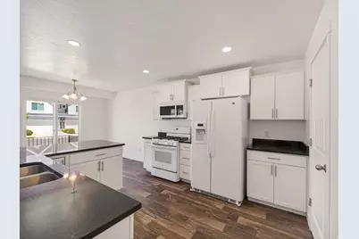 98 E Harmony Ct, Saratoga Springs, UT 84045 - Photo 8