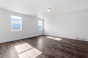 6085 N Sheps Ridge Rd, Eagle Mountain, UT 84005 - Photo 8