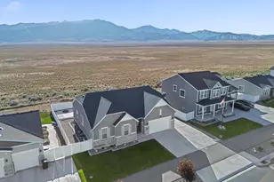 6085 N Sheps Ridge Rd, Eagle Mountain, UT 84005 - Photo 58