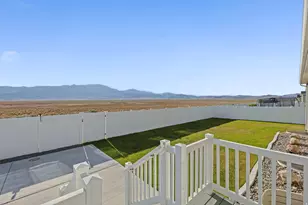 6085 N Sheps Ridge Rd, Eagle Mountain, UT 84005 - Photo 46