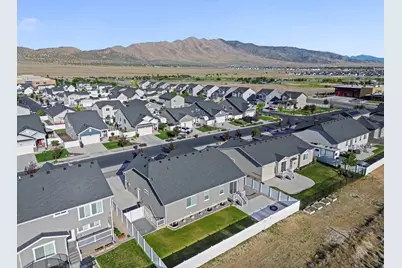 6085 N Sheps Ridge Rd, Eagle Mountain, UT 84005 - Photo 2