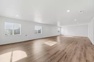 6085 N Sheps Ridge Rd, Eagle Mountain, UT 84005 - Photo 32