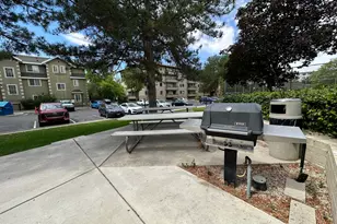 550 S 400 E, Salt Lake City, UT 84111 - Photo 36