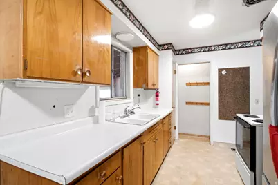 1095 41st St, Ogden, UT 84403 - Photo 8