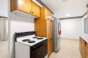 1095 41st St, Ogden, UT 84403 - Photo 10