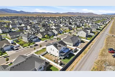 4554 N Mt Ellen St, Eagle Mountain, UT 84005 - Photo 38