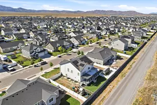 4554 N Mt Ellen St, Eagle Mountain, UT 84005 - Photo 38