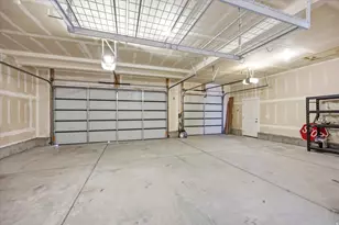 4554 N Mt Ellen St, Eagle Mountain, UT 84005 - Photo 36