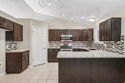 2323 N 10 W, Layton, UT 84041 - Photo 10