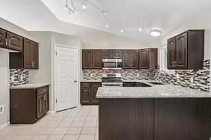 2323 N 10 W, Layton, UT 84041 - Photo 10