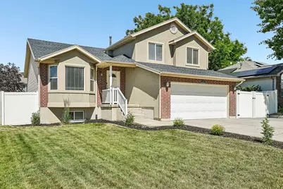 2323 N 10 W, Layton, UT 84041 - Photo 2