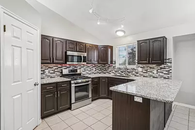 2323 N 10 W, Layton, UT 84041 - Photo 8