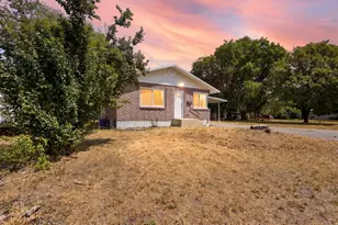 397 S Tremont St, Tremonton, UT 84337 - Photo 28