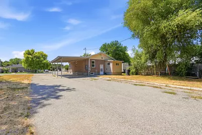 397 S Tremont St, Tremonton, UT 84337 - Photo 4
