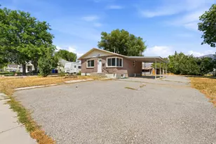 397 S Tremont St, Tremonton, UT 84337 - Photo 6