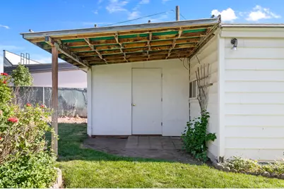 397 S 425 W, Bountiful, UT 84010 - Photo 32