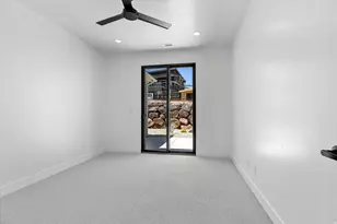 1043 N Falcon View, Hurricane, UT 84737 - Photo 16