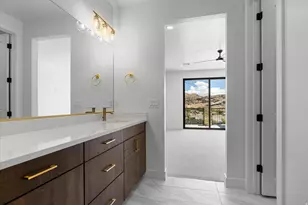 1043 N Falcon View, Hurricane, UT 84737 - Photo 10