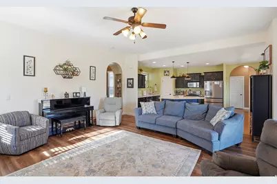 8494 N Turnberry Rd E, Eagle Mountain, UT 84005 - Photo 2