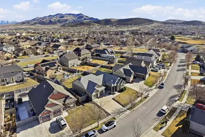 8494 N Turnberry Rd E, Eagle Mountain, UT 84005 - Photo 30