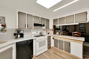 5264 W Encino St, Salt Lake City, UT 84117 - Photo 10