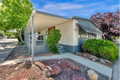 5264 W Encino St, Salt Lake City, UT 84117 - Photo 2