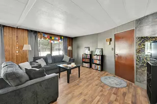 5264 W Encino St, Salt Lake City, UT 84117 - Photo 6