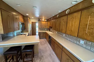 302 W 1700 S, Orem, UT 84058 - Photo 14