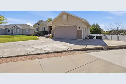 593 N 870 W, West Bountiful, UT 84087 - Photo 2