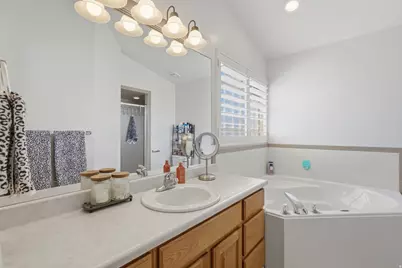 593 N 870 W, West Bountiful, UT 84087 - Photo 20