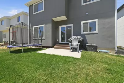 7502 N Cottage Ln E, Eagle Mountain, UT 84005 - Photo 34