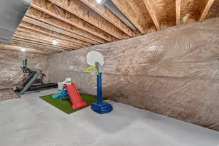 7502 N Cottage Ln E, Eagle Mountain, UT 84005 - Photo 30