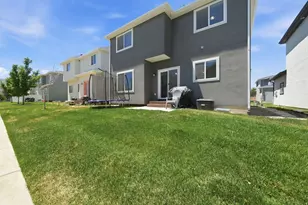 7502 N Cottage Ln E, Eagle Mountain, UT 84005 - Photo 36