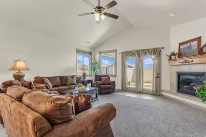 1941 W Trailside, Syracuse, UT 84075 - Photo 12