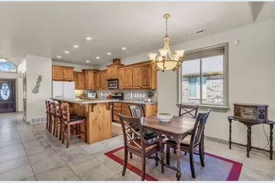 1941 W Trailside, Syracuse, UT 84075 - Photo 12