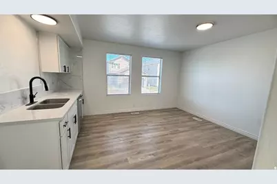 1782 N 80 E, Tooele, UT 84074 - Photo 6
