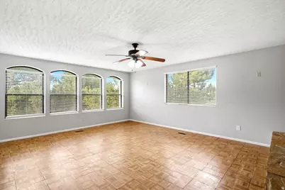 682 E 3225 N, North Ogden, UT 84414 - Photo 6