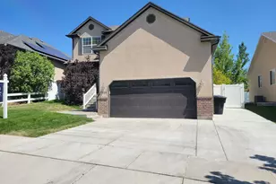 7088 W 8090 S, West Jordan, UT 84088 - Photo 2