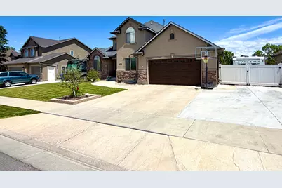14731 S Vintage Rose Ct W, Herriman, UT 84096 - Photo 4
