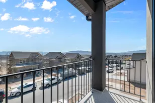 577 E Levengrove Dr, Lehi, UT 84048 - Photo 10