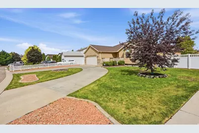 344 W Heber Cv S, Grantsville, UT 84029 - Photo 2